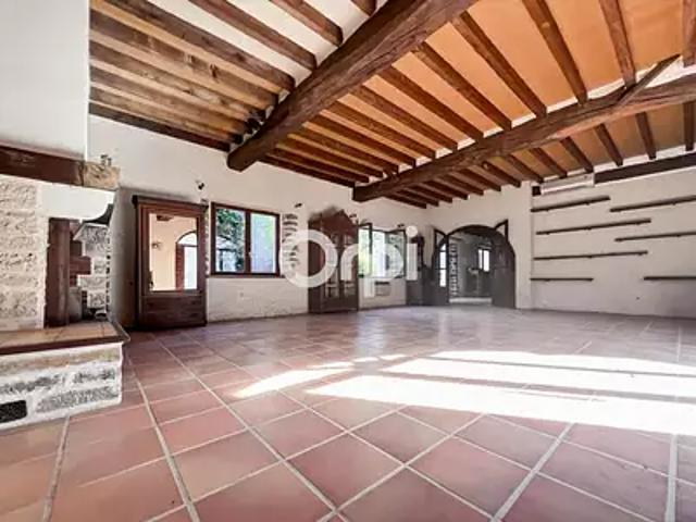Maison vente à Oloron-Sainte-Marie, Escout