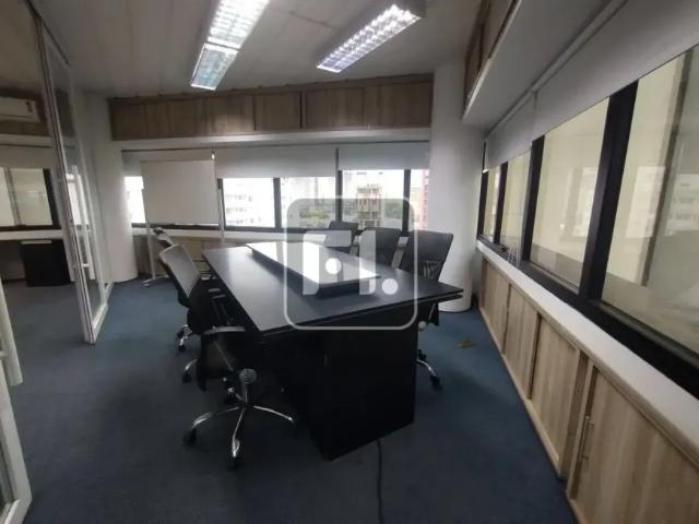 Ponto Comercial venda em Região Imediata de São Paulo, Região Metropolitana de São Paulo