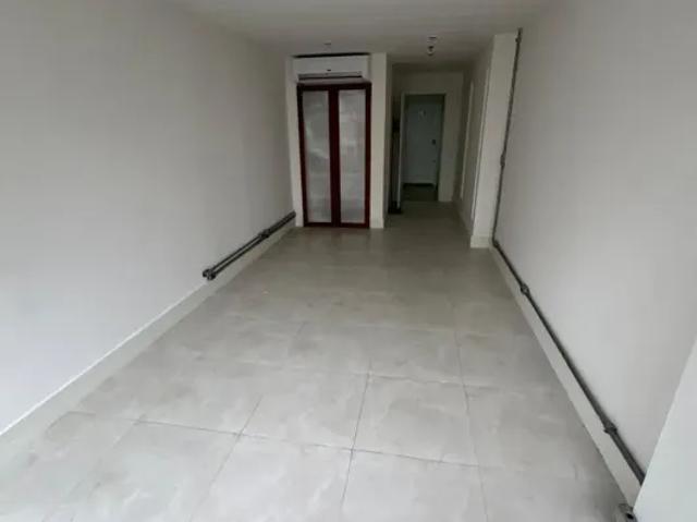 Ponto Comercial aluguel em Região Imediata de São Paulo, Região Metropolitana de São Paulo