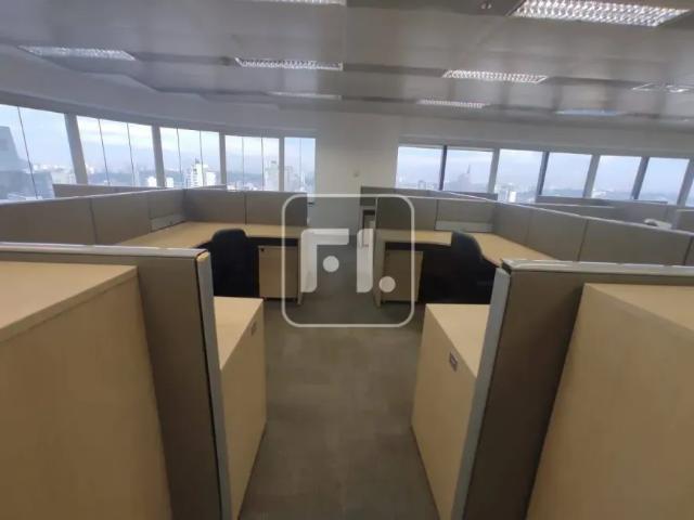 Ponto Comercial aluguel em Região Imediata de São Paulo, Região Metropolitana de São Paulo