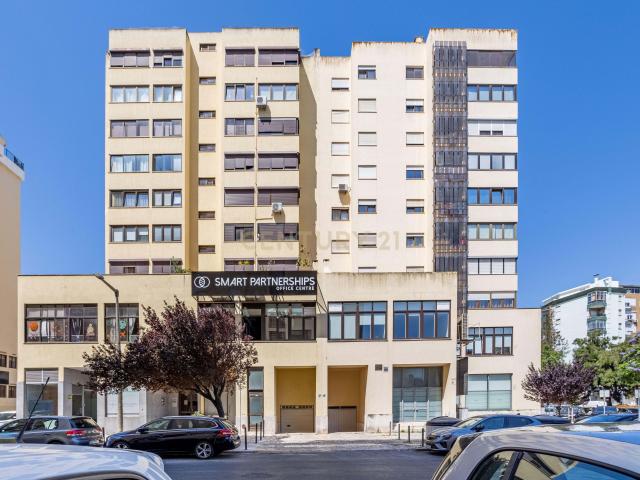 Escritório alugar em Santiago Dos Velhos, Lisboa