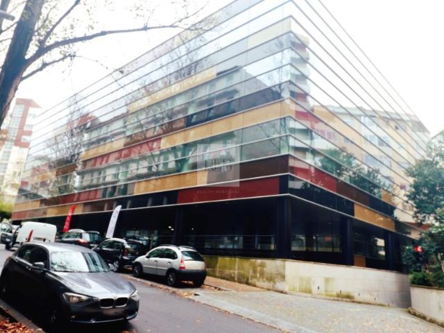 Escritório alugar em Porto, Lordelo Do Ouro