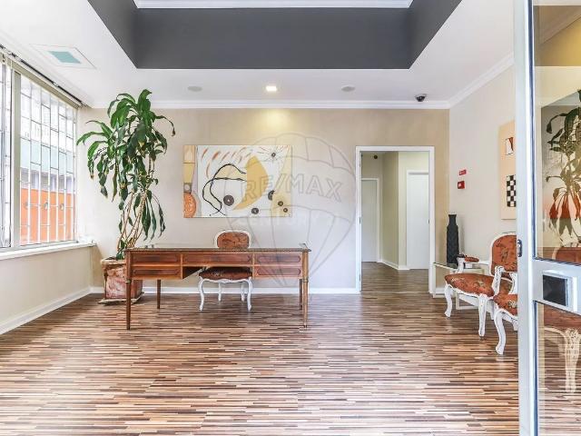 Escritório venda em São Domingos de Benfica, Lisboa