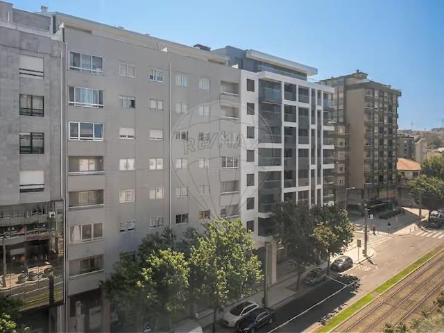 Escritório venda em Mafamude, Vila Nova de Gaia