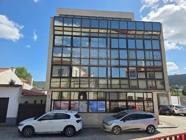 Escritório venda em Porto de Mós - São João Baptista e São Pedro, Porto de Mós