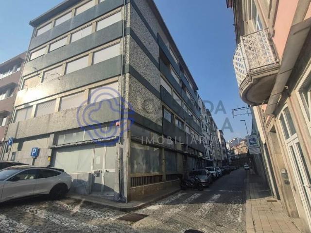 Escritório venda em Porto, Cedofeita