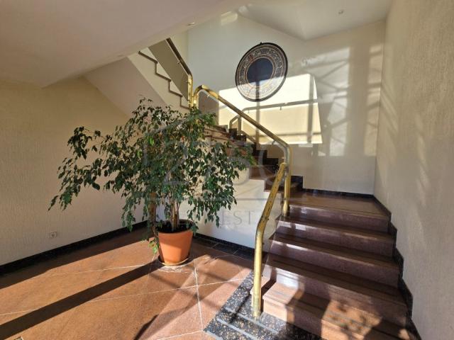 Escritório alugar em Rio de Mouro Velho, Sintra