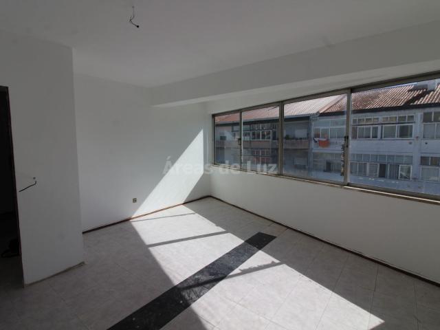 Escritório alugar em Bairro dos Anjos, Leiria