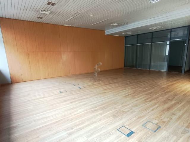 Escritório alugar em Núcleo Urbano Histórico de Algés, Oeiras
