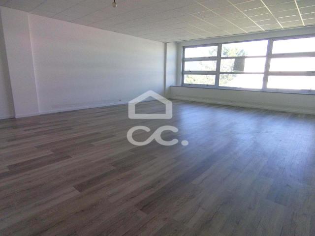 Escritório alugar em Marinha Grande, Leiria