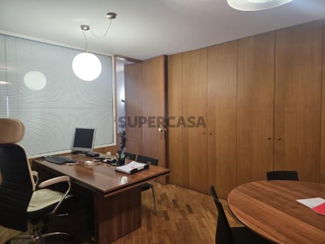 Escritório venda em Santa Marinha, Vila Nova De Gaia