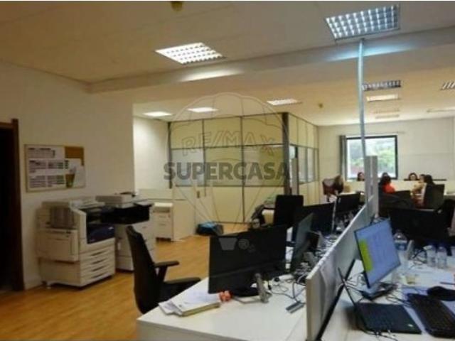 Escritório venda em Barreiros, Cidade da Maia