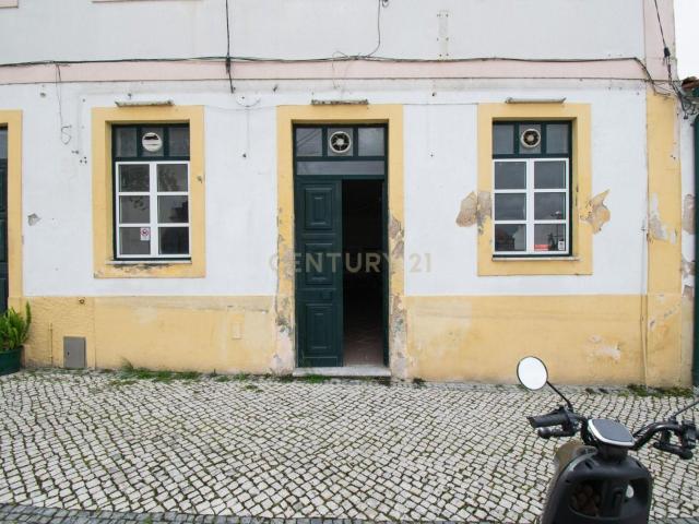 Escritório alugar em Coimbrã, Ribeira De Frades