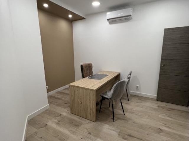 Escritório alugar em Encosta do Sol, Amadora