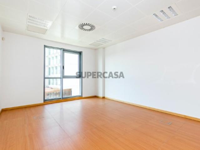 Escritório venda em Parque das Nações, Lisboa