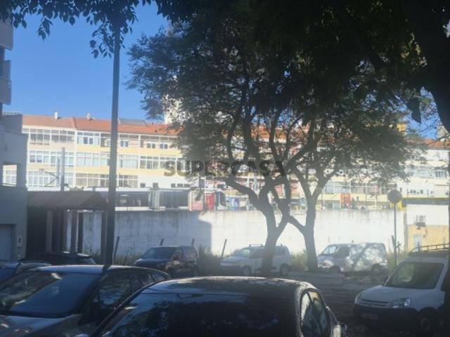 Escritório venda em Almada, Setúbal