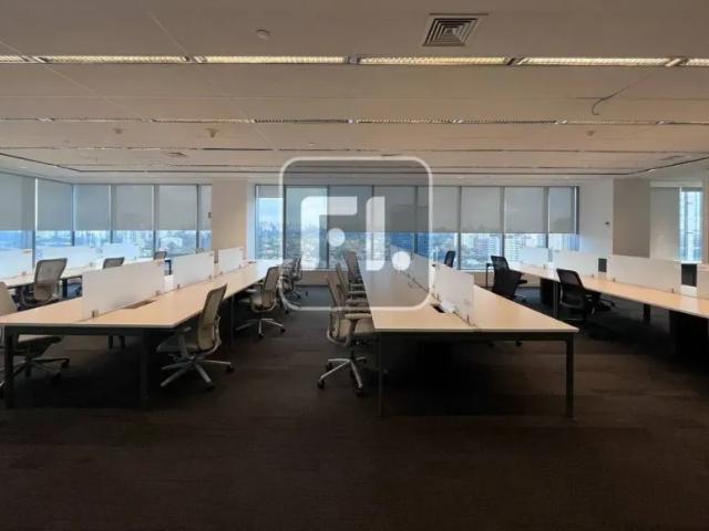 Ponto Comercial aluguel em Região Imediata de São Paulo, Região Metropolitana de São Paulo