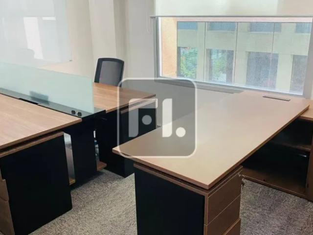 Ponto Comercial aluguel em Região Imediata de São Paulo, Região Metropolitana de São Paulo