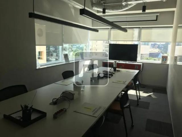 Ponto Comercial aluguel em Região Imediata de São Paulo, Região Metropolitana de São Paulo