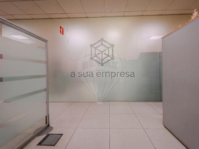 Escritório alugar em Alfragide, Amadora