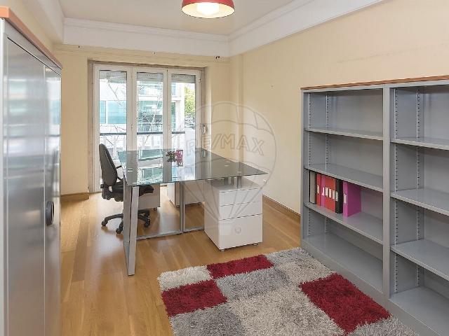 Escritório alugar em Avenidas Novas, Lisboa