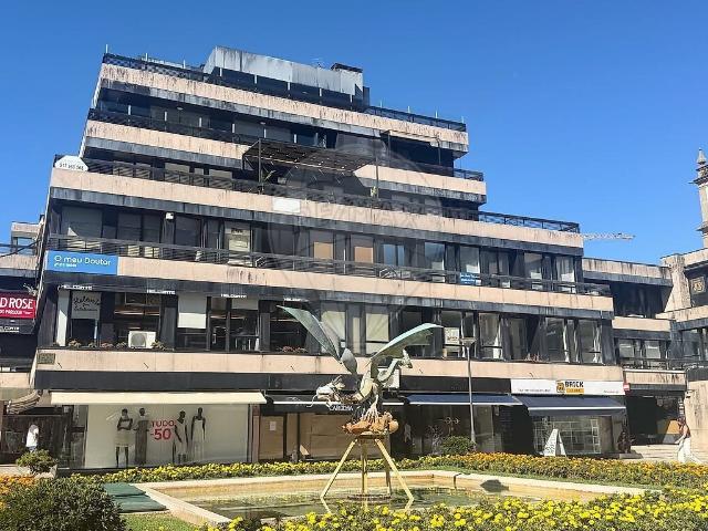 Escritório alugar em Braga (São José de São Lázaro e São João do Souto), Braga