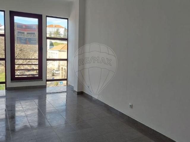 Escritório alugar em Bragança
