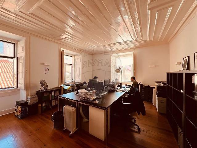 Escritório alugar em Misericórdia, Lisboa