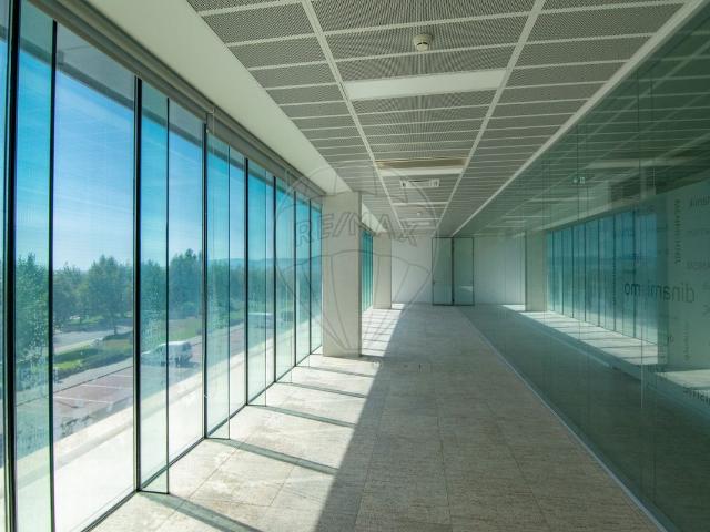 Escritório alugar em Taguspark - Parque de Ciência e Tecnologia, Oeiras
