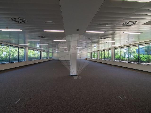 Escritório alugar em Taguspark - Parque de Ciência e Tecnologia, Oeiras
