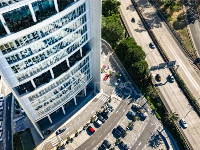 Escritório alugar em Núcleo Urbano Histórico de Algés, Oeiras