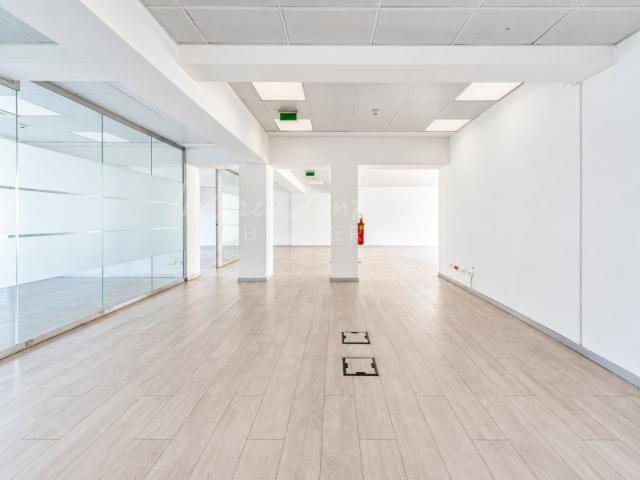Escritório venda em São Sebastião da Pedreira, Lisboa