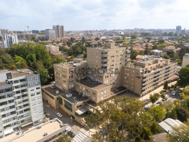 Escritório venda em Aleixo, Porto