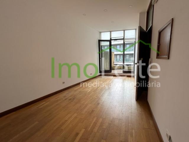 Escritório alugar em A Ver-o-mar, Porto