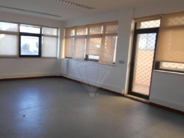 Escritório venda em Ajuda, Lisboa