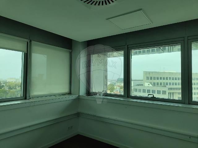 Escritório alugar em Porto, Lordelo Do Ouro