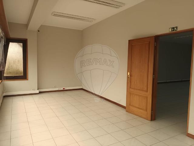 Escritório alugar em Maia, Porto