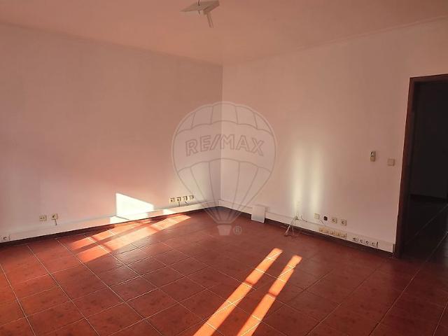 Escritório alugar em Açores, Ilha De São Miguel