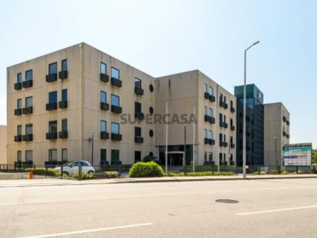 Escritório venda em Maia, Gueifães