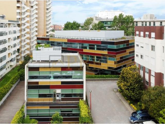 Escritório alugar em Porto, Lordelo Do Ouro