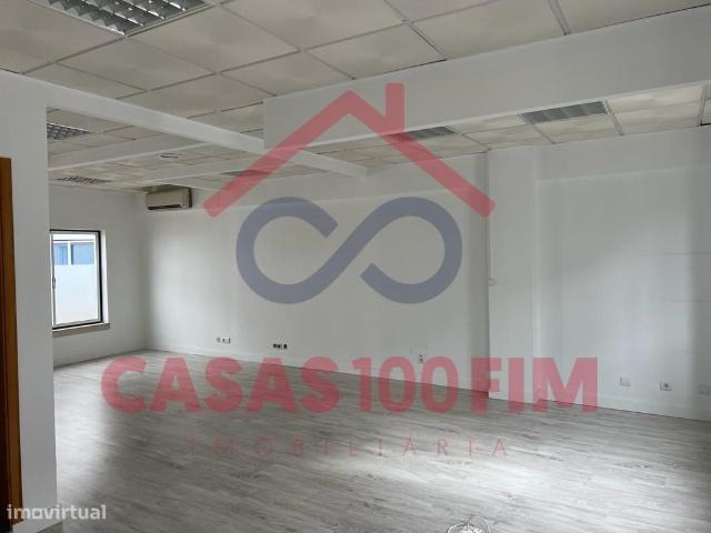 Ponto Comercial alugar em Leiria, Mouratos