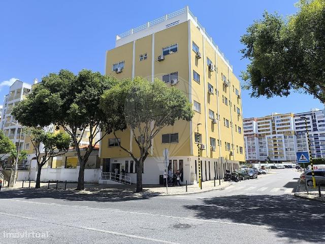 Ponto Comercial alugar em Faro, Bom Retiro
