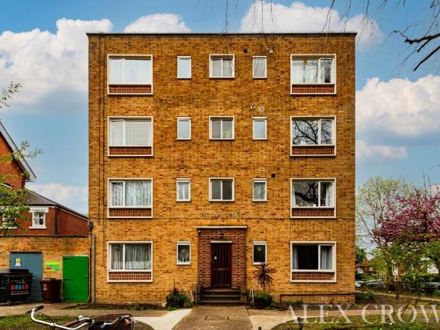 House for rent in Highbury, Greater London