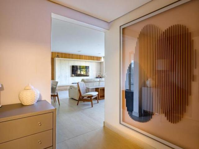 Apartamento venda em Região Geográfica Imediata do Distrito Federal, Região Integrada de Desenvolvimento do Distrito Federal e Entorno