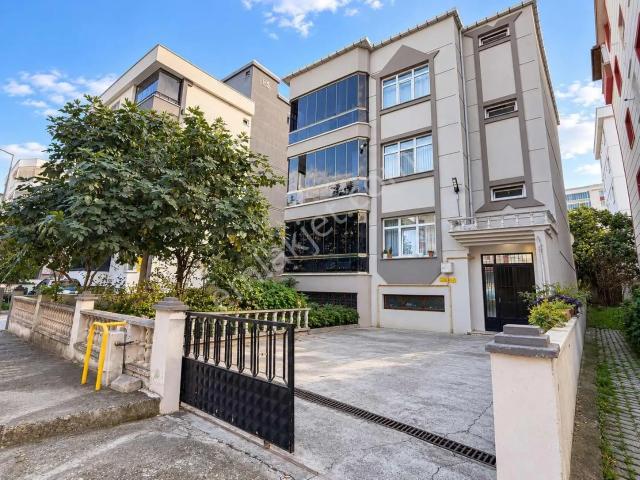 Esenevler Mahallesi, Atakum içerisinde satılık Bina