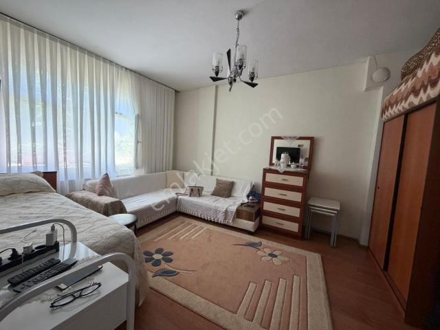 Esenler, İstanbul içerisinde satılık Bina