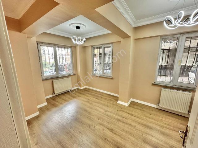 Litros, Esenler içerisinde kiralık mülk