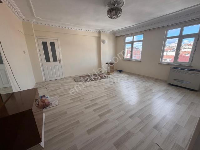 Sondurak, Esenler içerisinde kiralık mülk