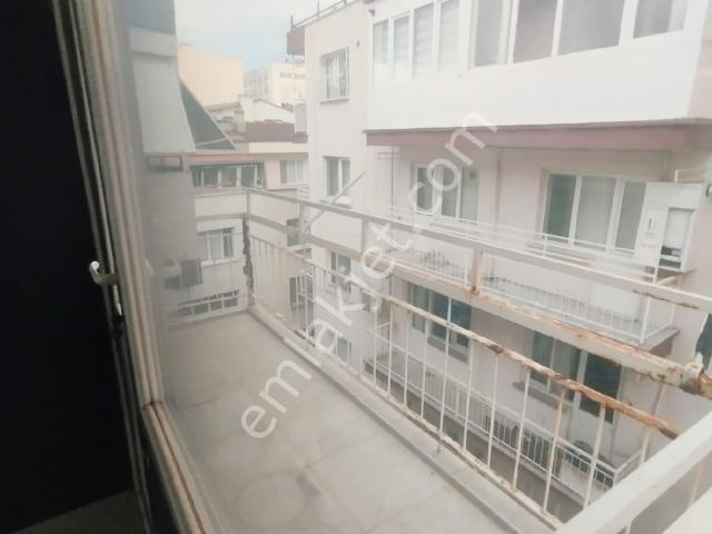 Karabağlar, İzmir içerisinde kiralık mülk
