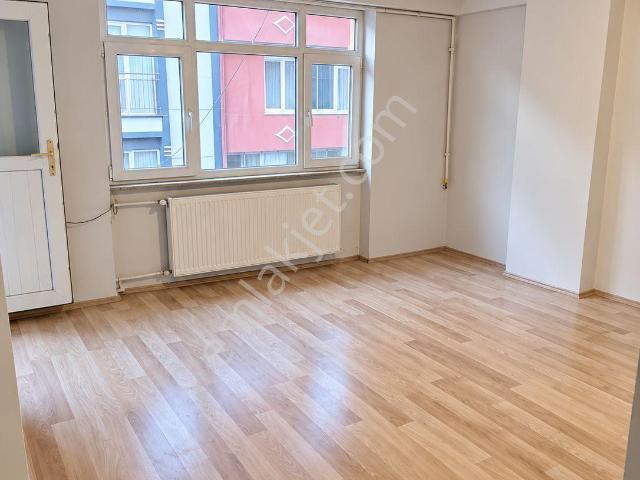Esentepe Mahallesi, Sultangazi içerisinde kiralık mülk
